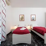 Housmart Cimabue 1 *
