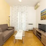 Housmart Cimabue 1 Apartment Bologna