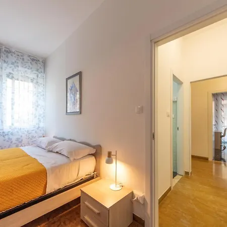 Apartament Housmart Cimabue 1 *