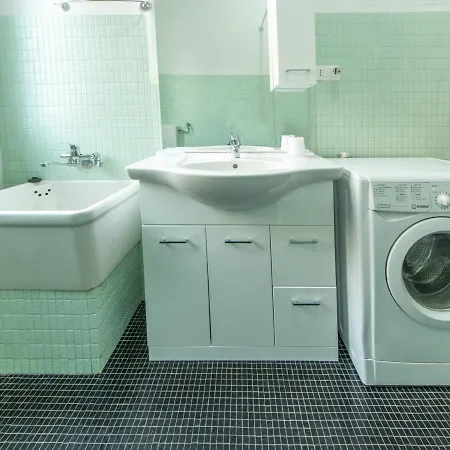 Housmart Cimabue 1 Болонья