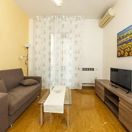 Housmart Cimabue 1