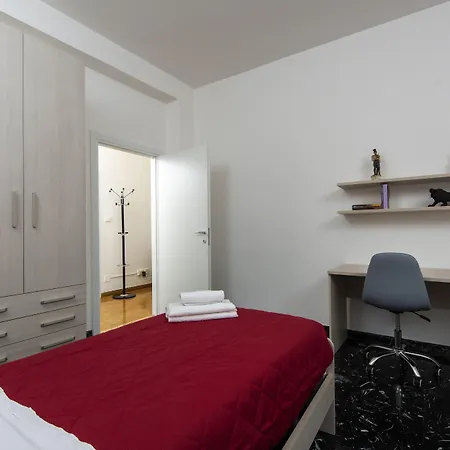Housmart Cimabue 1 Apartament *