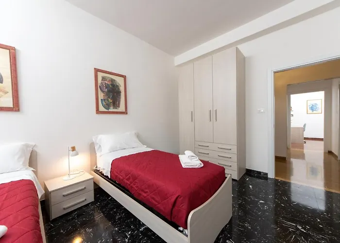 Housmart Cimabue 1 Lägenhet Bologna